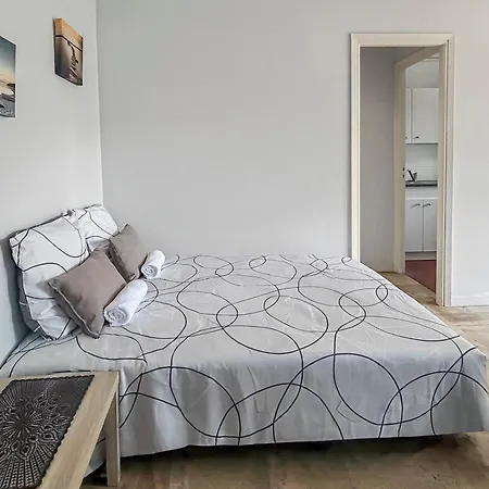 Proche De La Avec Parking شقة