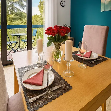 شقة Proche De La Avec Parking