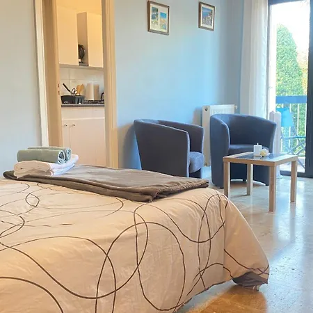 Proche De La Avec Parking * كانيو سور مير